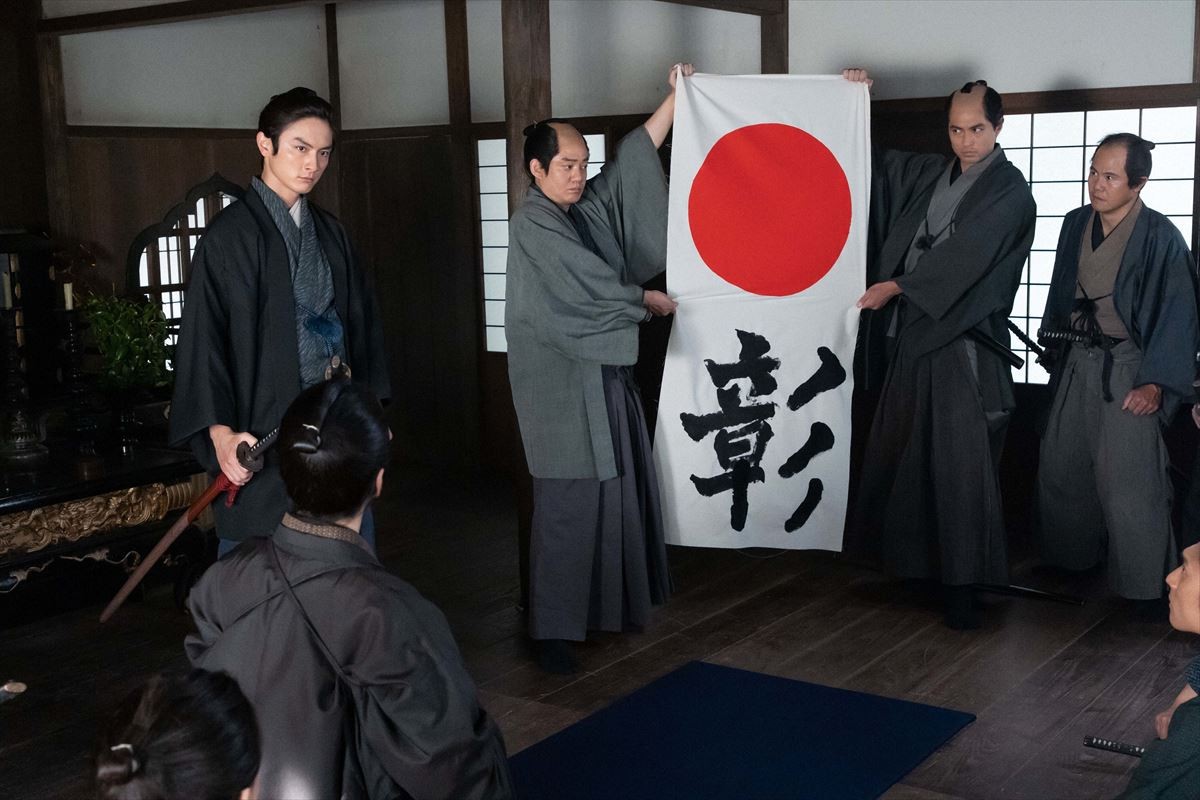 『青天を衝け』第25回 “篤太夫”吉沢亮、帰国　“平九郎”岡田健史らのその後に頭の整理がつかず