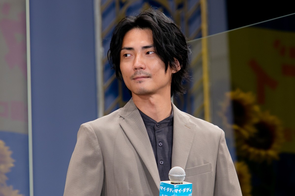 ムロツヨシ、中田乃愛との“親子ごっこ”に笑顔「ずっと“お父さん”って呼んでくれる」