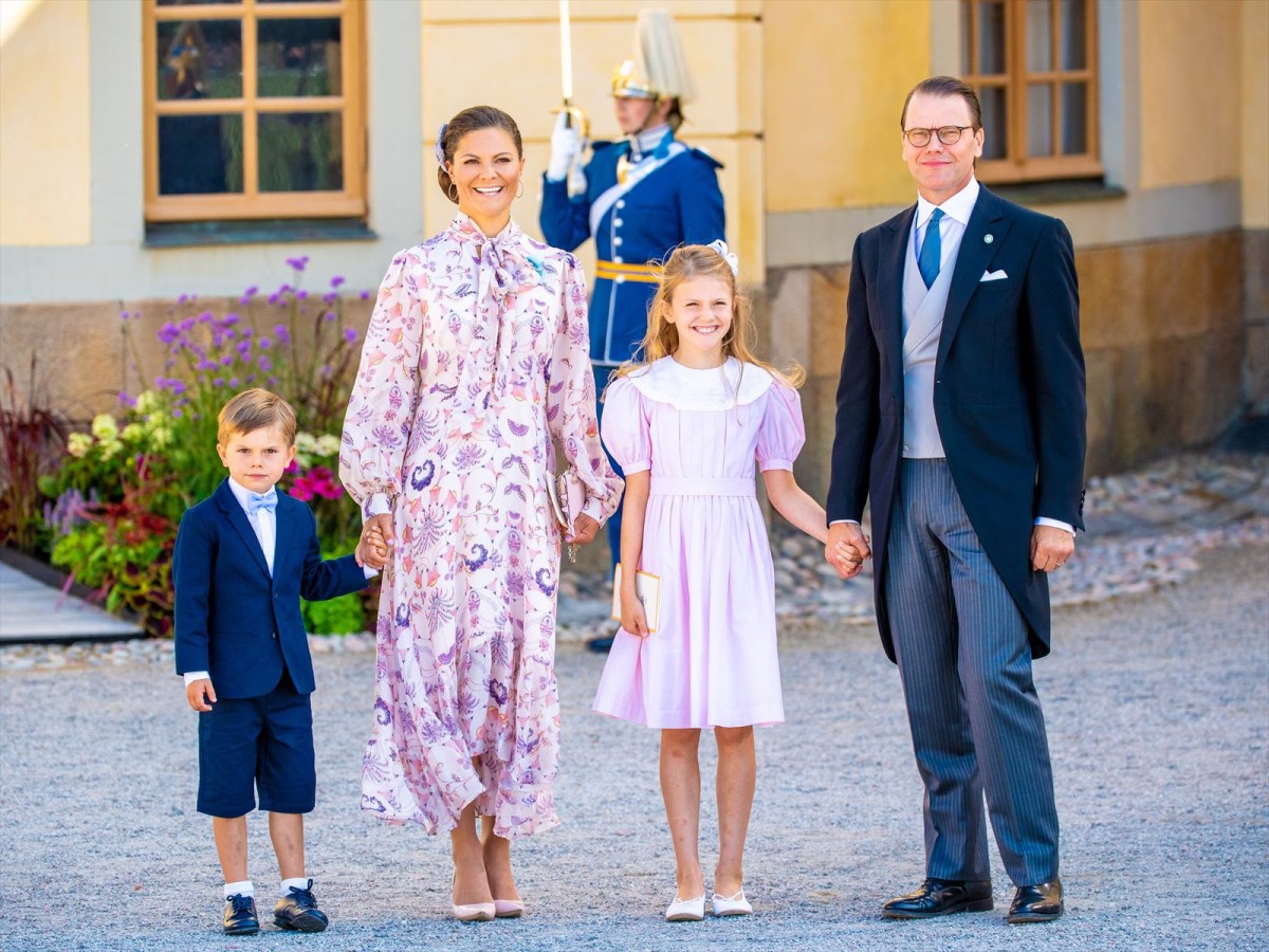 スウェーデン王室カール・フィリップ王子第3子の洗礼式に、王室メンバーが集結！