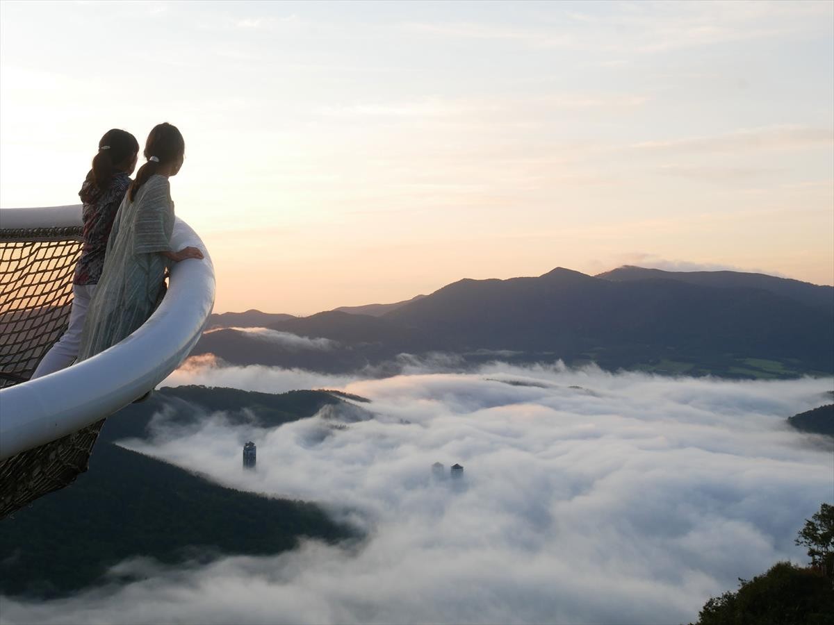 奇跡の雲海に満点の星！　人生で1度は見たい“日本の絶景”が詰まった北海道・トマムの旅