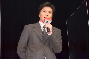 映画『総理の夫』完成披露試写イベントに登場した田中圭