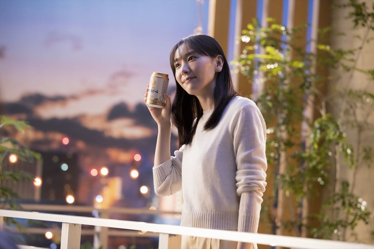 新垣結衣、温かな表情で優しく「おつかれ生です！」　ビールのCM初出演