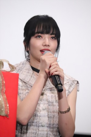 映画『恋する寄生虫』女性限定試写会トークイベントに登場した小松菜奈