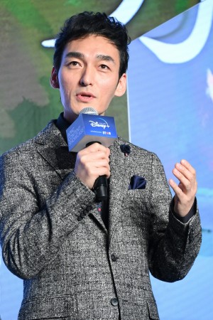 ディズニープラス「APACコンテンツ・ショーケース」に登場した草なぎ剛