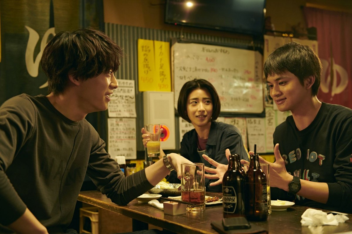 『明け方の若者たち』北村匠海、黒島結菜、井上祐貴が過ごす青春の日々を切り取った場面写真