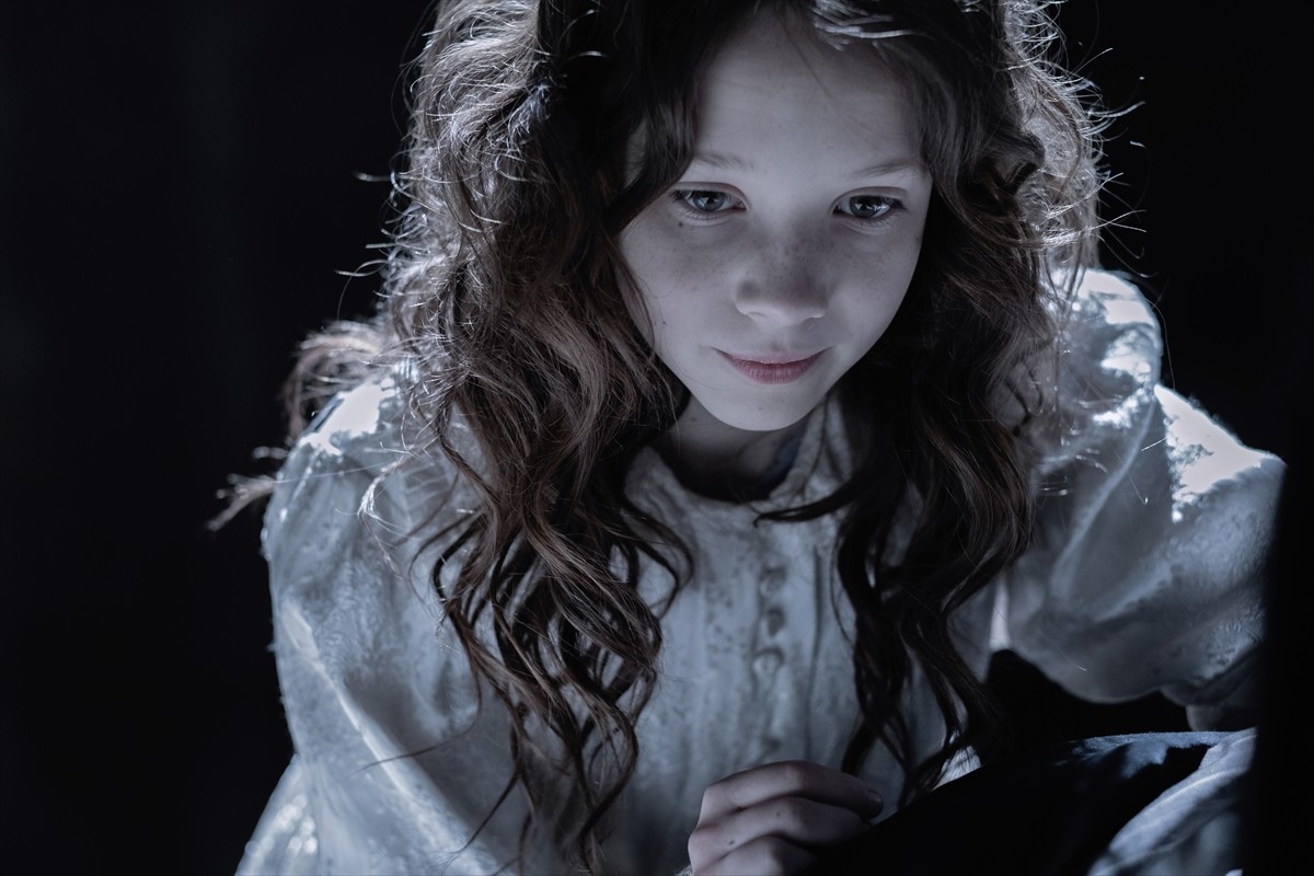 遺体写真家が少女とともに悪霊に立ち向かう！　アカデミー賞候補ホラー、公開決定