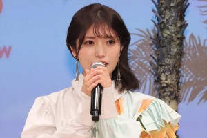 美山加恋、映画『フラ・フラダンス』完成披露試写会に登場