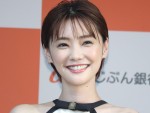 【写真】倉科カナ、34歳誕生日に純白ドレス姿を披露「美しい」「ふわふわのドレス可愛い」