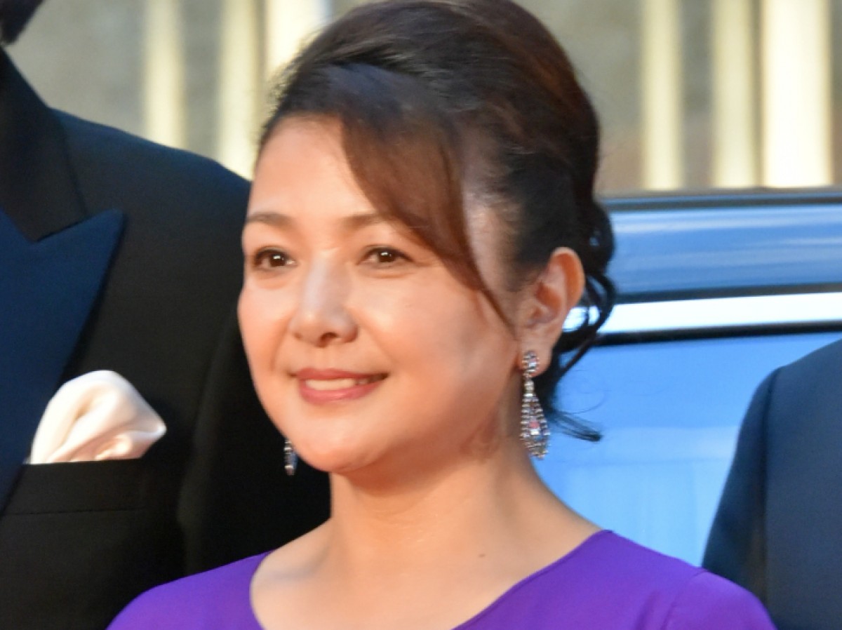 原日出子、“顔出し”長男と“親子ディズニー”ショット 「お父さんそっくり」「イケメン！」の声