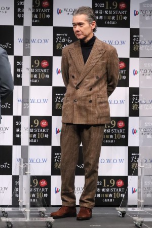 『連続ドラマW だから殺せなかった』完成報告会に登場した渡部篤郎