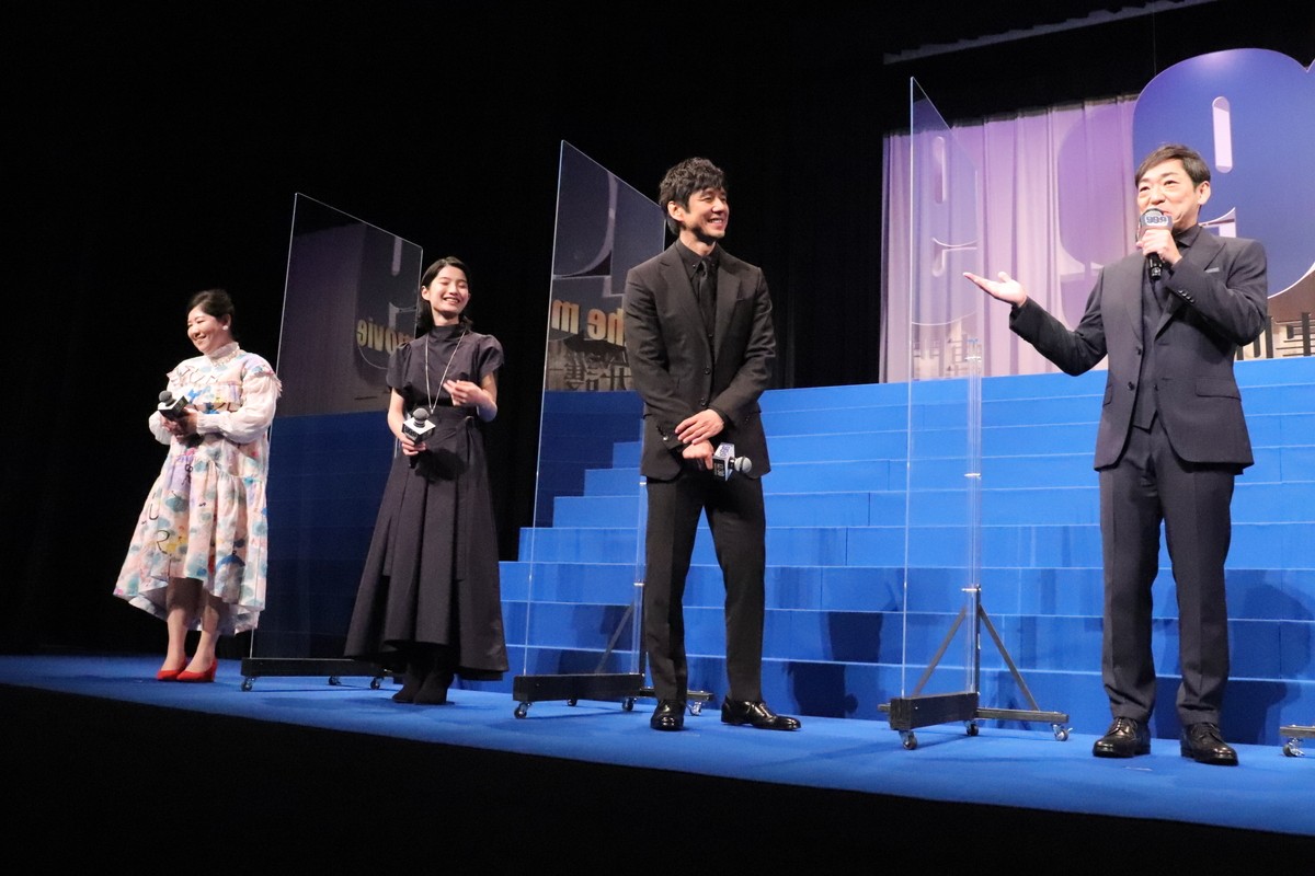 松本潤、“おじさん”自覚　後輩・道枝駿佑との年齢差に「倍だぜ」