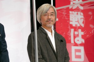 映画『決戦は日曜日』完成披露試写会に登場した小市慢太郎