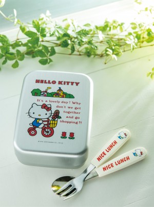 「HELLO KITTYなつかしのアイテムコレクション」