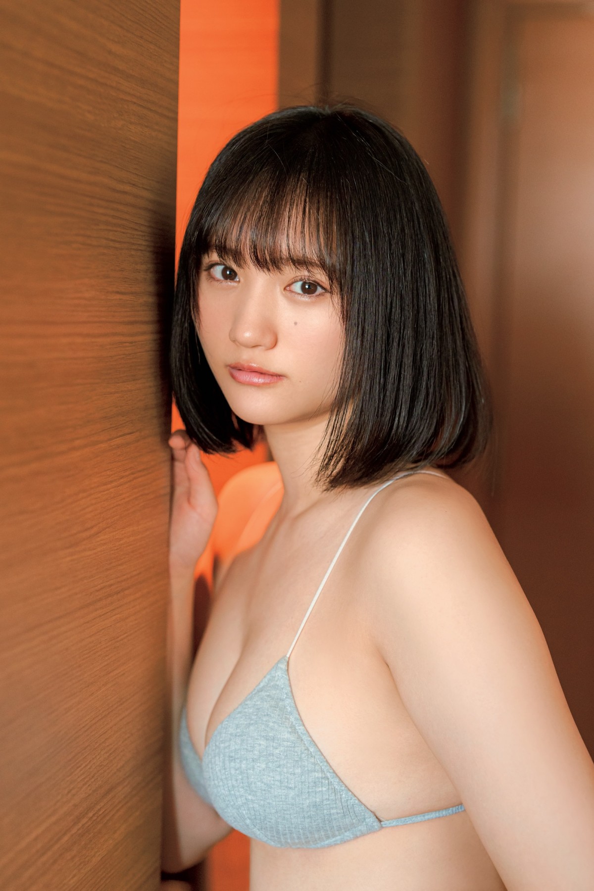 橋本萌花、“混浴貸し切り風呂デート”をのぞき見　アダルトな魅力凝縮のグラビア
