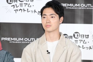 「プレミアム・アウトレットの日 アンバサダー就任発表会」に登場した四千頭身・石橋遼大