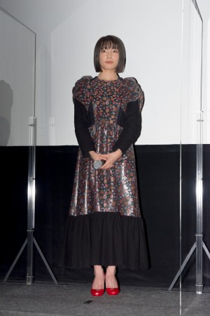 映画『ひらいて』完成披露イベントに登場した芋生悠