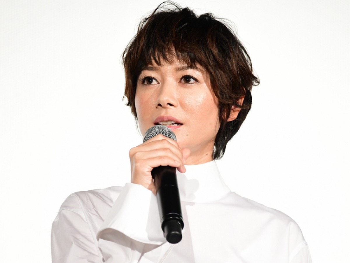 真木よう子、新ヘアカラーに反響「可愛いくて綺麗過ぎ」「すごいイメチェン！」