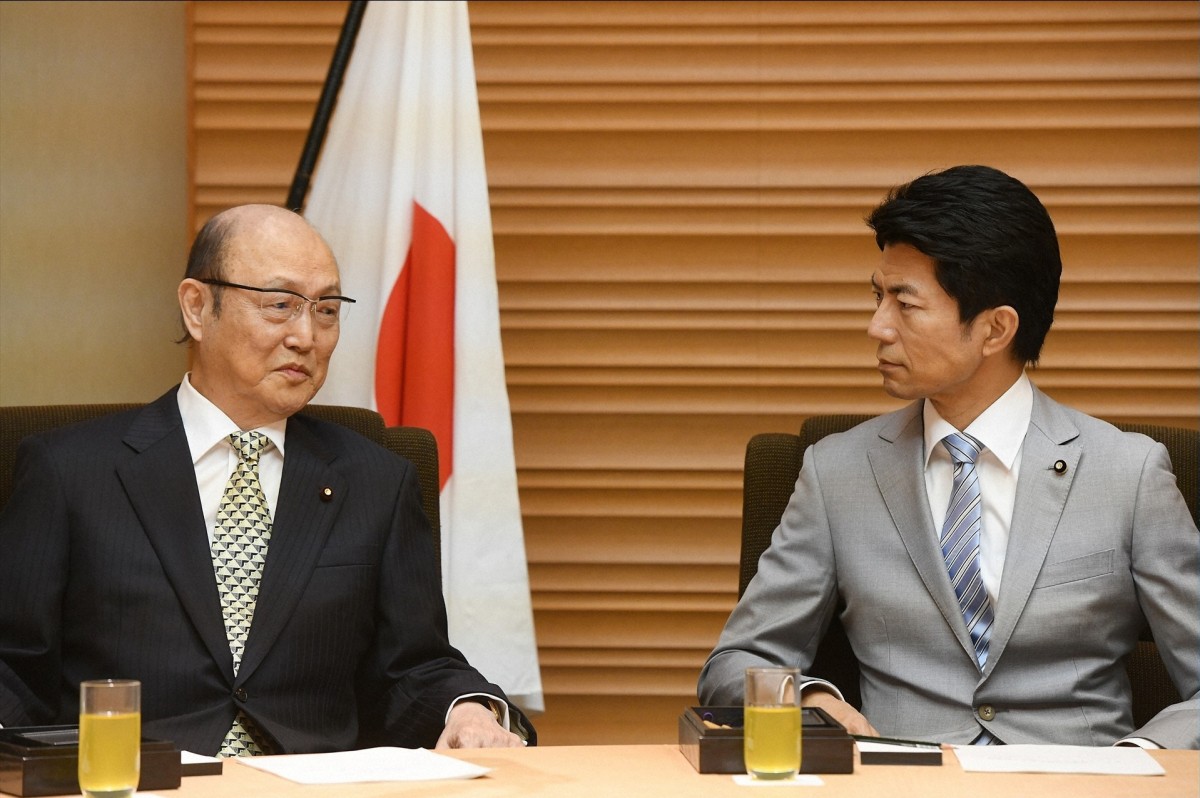 今夜スタート『日本沈没』　小栗旬が野心的な若手官僚“天海”　同期“常磐”を松山ケンイチ
