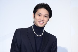 磯村勇斗、映画『きのう何食べた？』初日舞台あいさつに登場