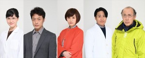 『逃亡医F』への出演が発表された（左から）堺小春、和田聰宏、前田敦子、桐山照史、酒向芳