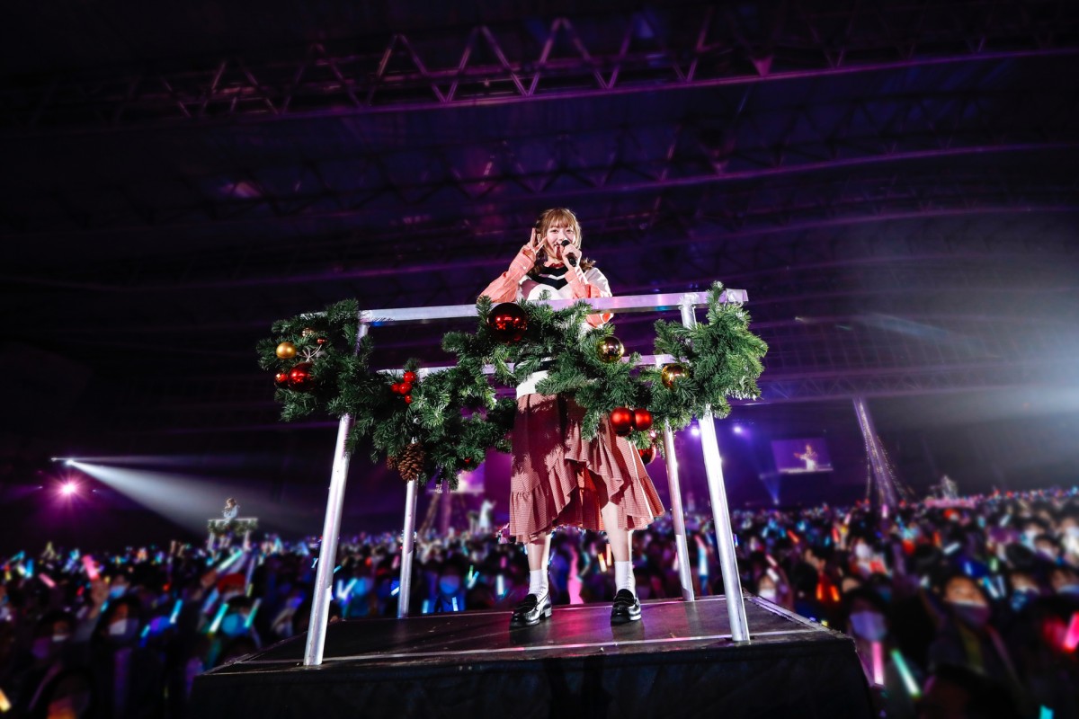 ＜ひなくり2021＞日向坂46、縦横無尽にファン“おひさま”の元へ　笑顔あふれるステージで魅了