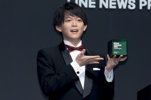 「LINE NEWS AWARDS 2021」に登場した松丸亮吾