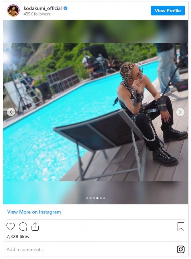 倖田來未 ド派手衣装のmvオフショットにファン熱狂 めっちゃカッコイイ 21年8月18日 写真 エンタメ ニュース クランクイン