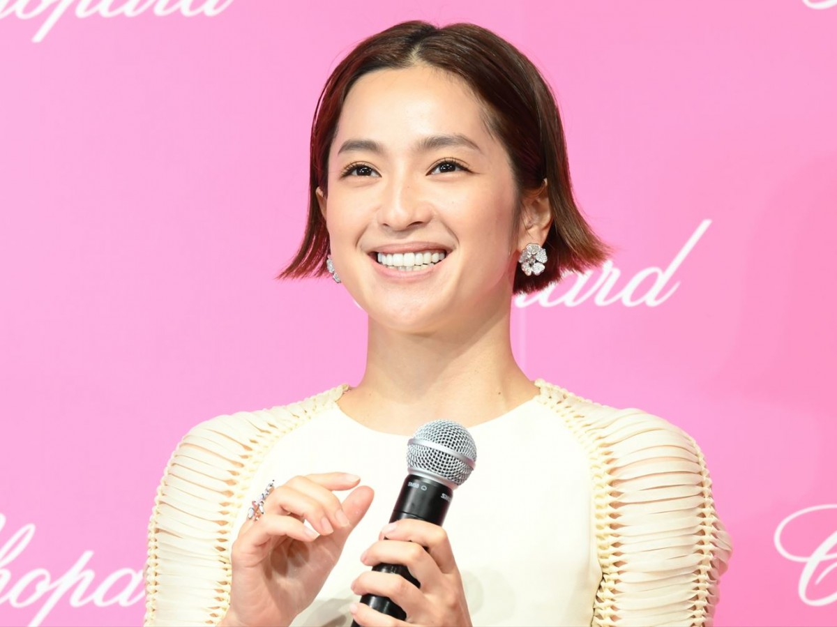 中村アン、『マスカレード・ナイト』木村拓哉とのダンスシーンは「なかなかの山だった」