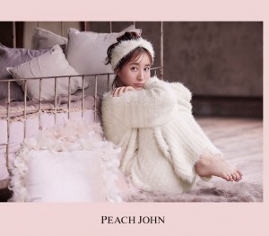 田中みな実が着こなす PEACH JOHN冬の新作