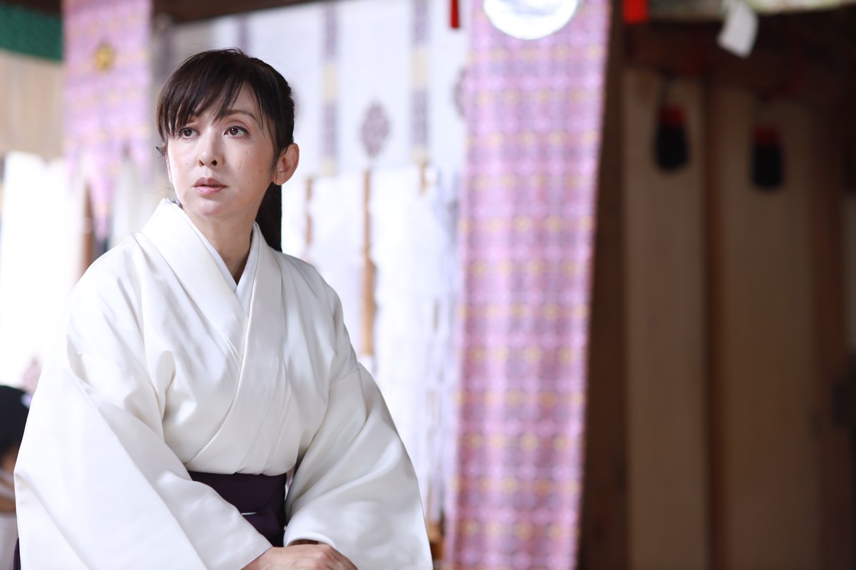 『言霊荘』 怪奇現象の連続に“コトハ”西野七瀬を怪しむ声「1番怖い」「なんかあるよね」