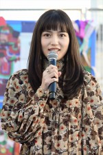 川口春奈、映画『聖地X』韓国式・大ヒット祈願イベントに登場