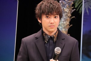 山田裕貴、映画『フラ・フラダンス』完成披露試写会に登場