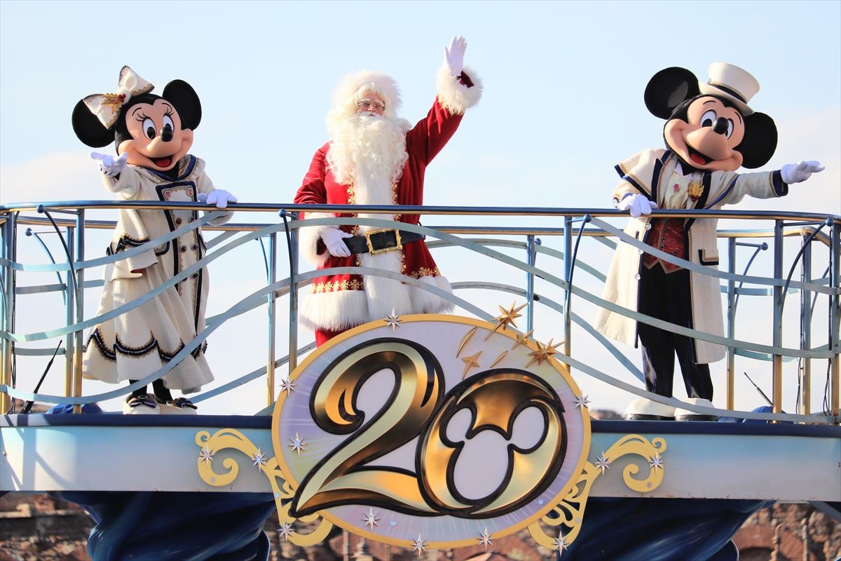 東京ディズニーシーのクリスマスに潜入！　おすすめのフード＆グッズもご紹介