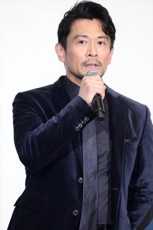 内野聖陽、映画『きのう何食べた？』初日舞台あいさつに登場