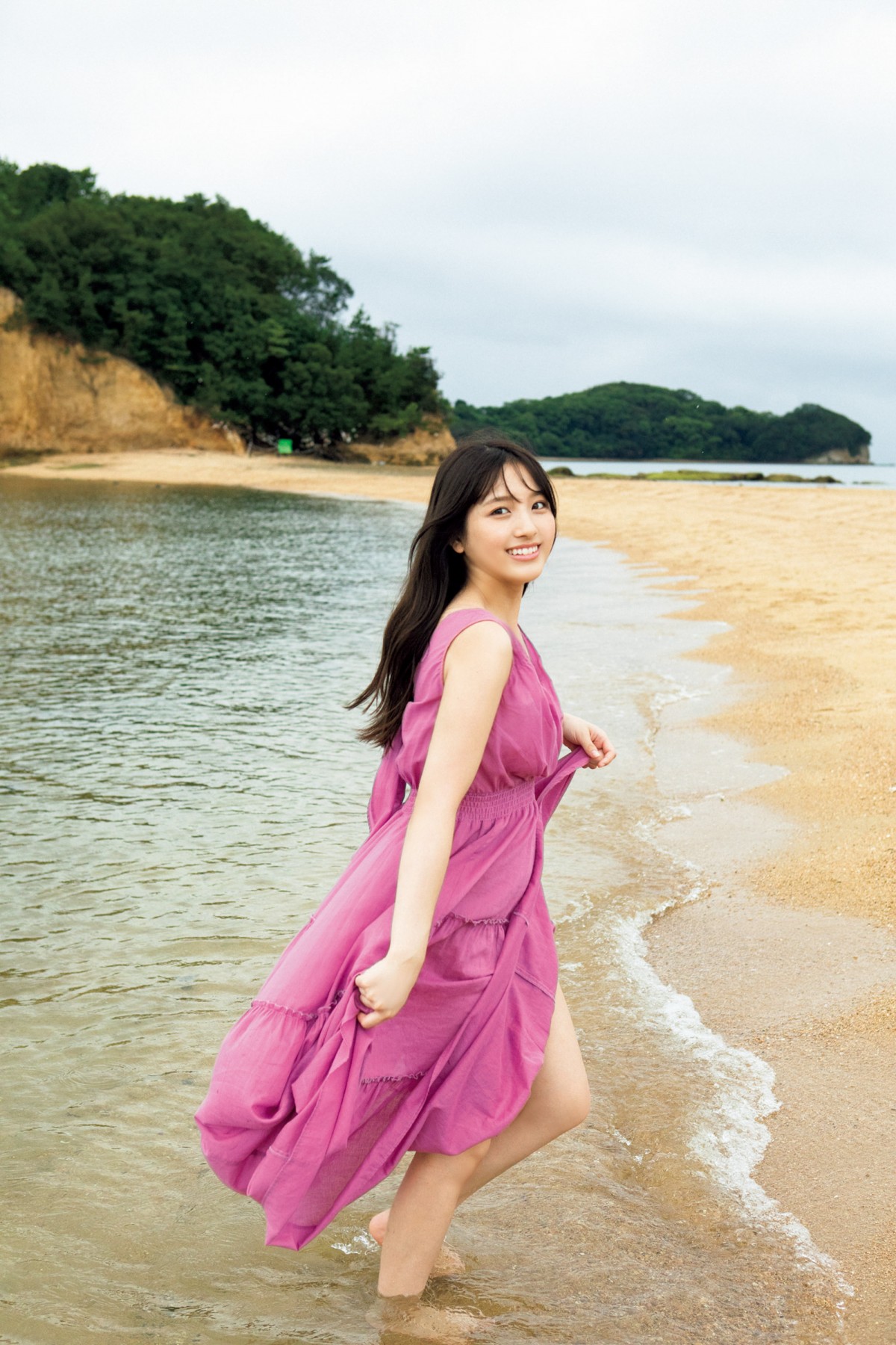 大和田南那、2nd写真集に手応え「攻めたカット多い」「大人になった」