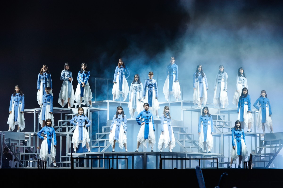 ＜ひなくり2021＞日向坂46、縦横無尽にファン“おひさま”の元へ　笑顔あふれるステージで魅了