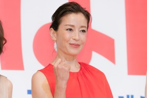 映画『決戦は日曜日』完成披露試写会に登場した宮沢りえ