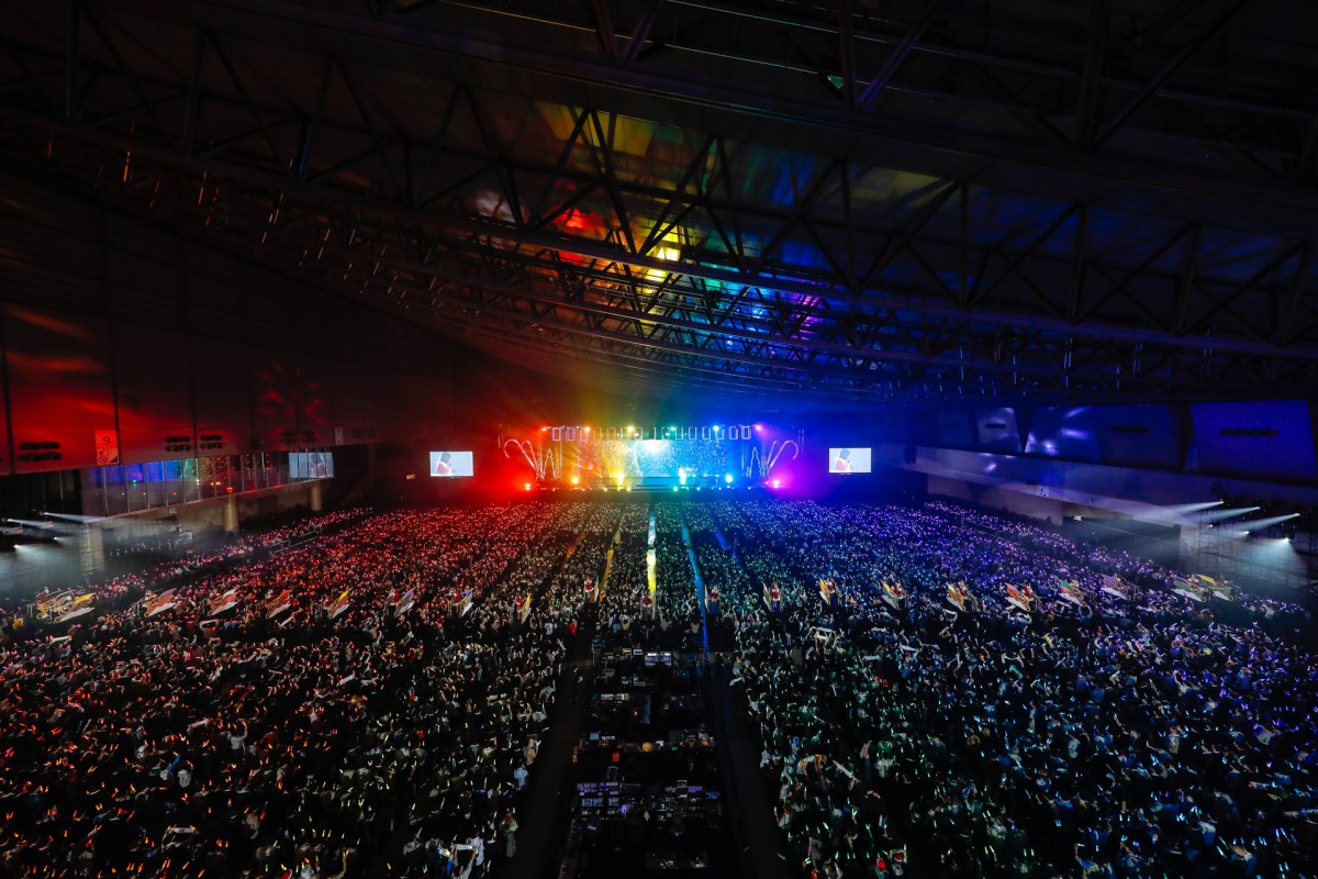 ＜ひなくり2021＞日向坂46、縦横無尽にファン“おひさま”の元へ　笑顔あふれるステージで魅了
