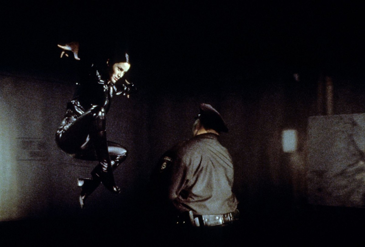 1999年公開『マトリックス』の衝撃　バレットタイム大流行、DVDミリオン達成…ブームを振り返る