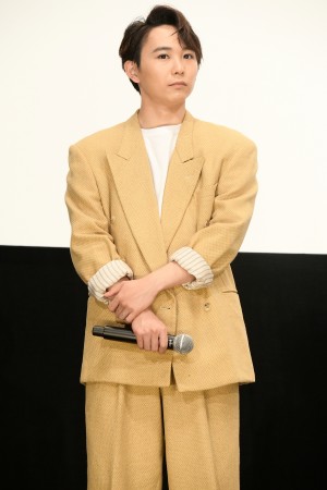映画『雨に叫べば』舞台あいさつに登場した須賀健太
