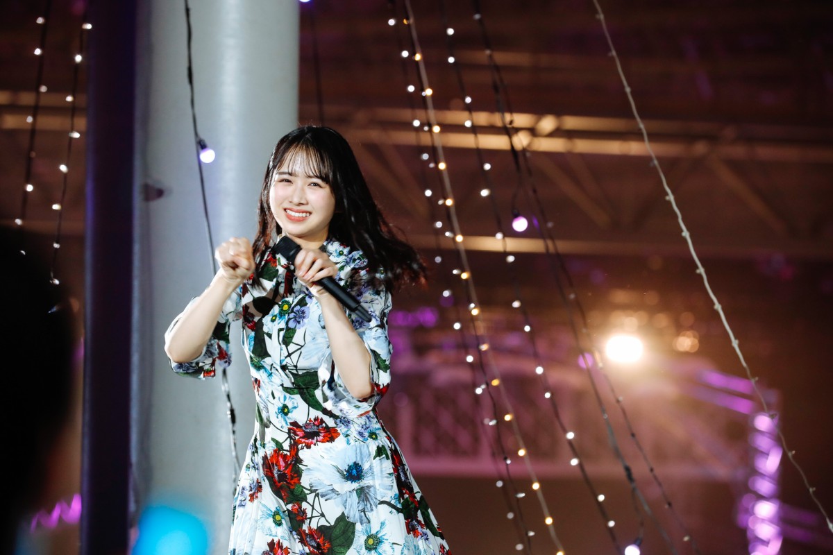 ＜ひなくり2021＞日向坂46、縦横無尽にファン“おひさま”の元へ　笑顔あふれるステージで魅了