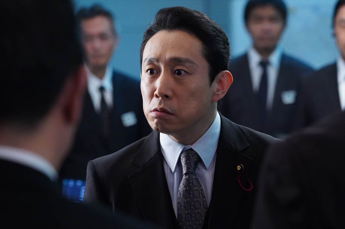 『相棒』元日SP、今夜放送　“冠城”反町隆史の“姉”飯島直子から奇妙な依頼が