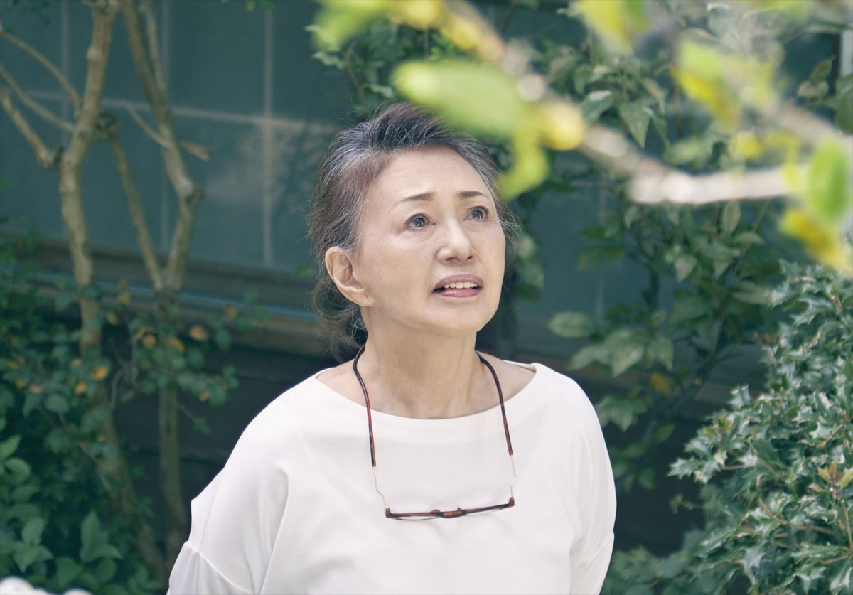 加賀まりこ×塚地武雅“親子”の宝物のような日々『梅切らぬバカ』予告　天海祐希のコメントも