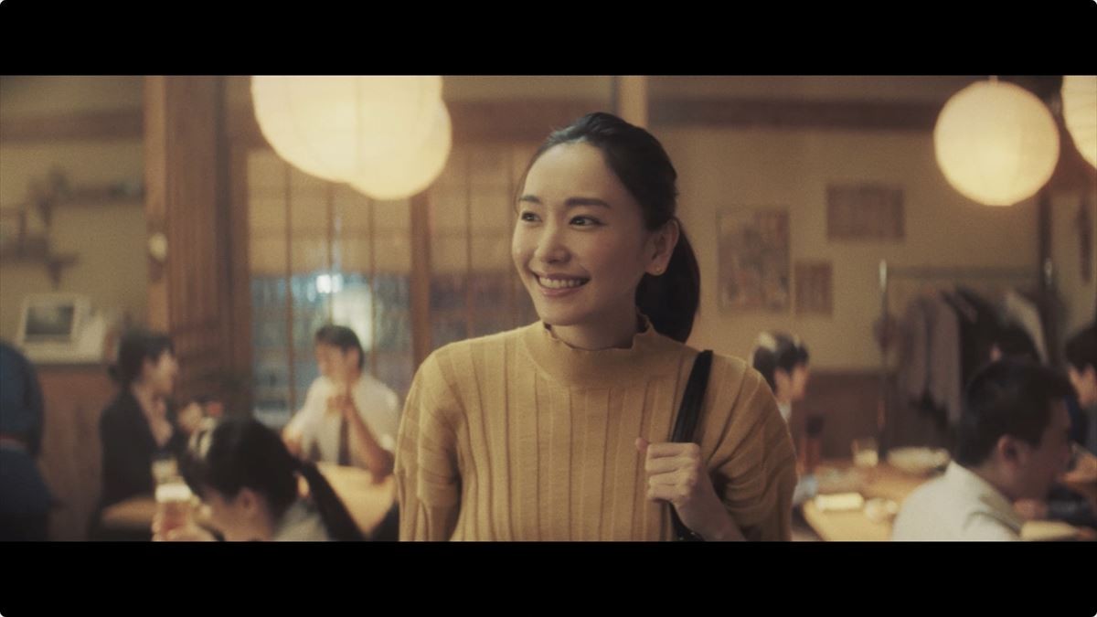 新垣結衣、温かな表情で優しく「おつかれ生です！」　ビールのCM初出演