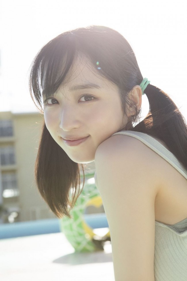 AKB48小栗有以の生写真です。 予約商品】AKB48 2025年4月度 net shop限定個別生写真5枚セットvol.1