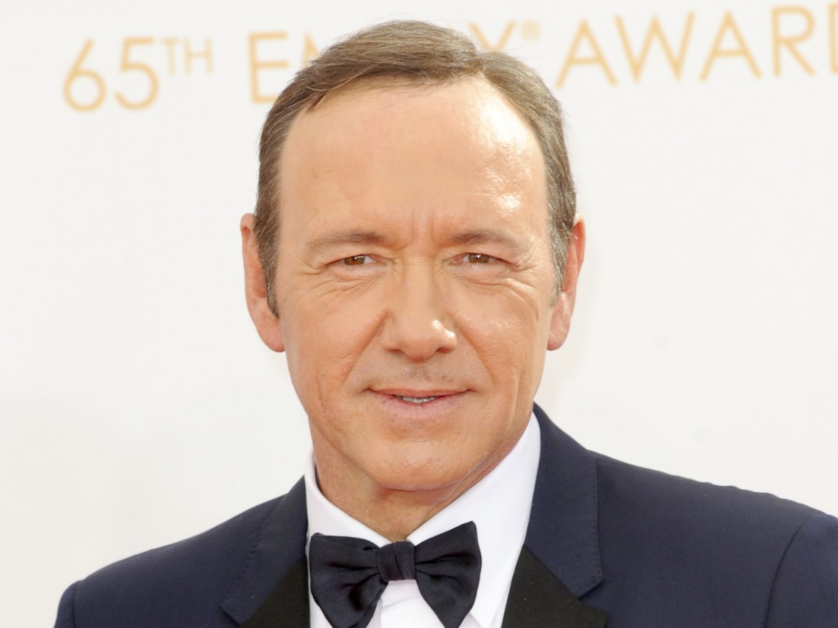 性的暴行スキャンダルのケヴィン・スぺイシーに35億円支払い命令!