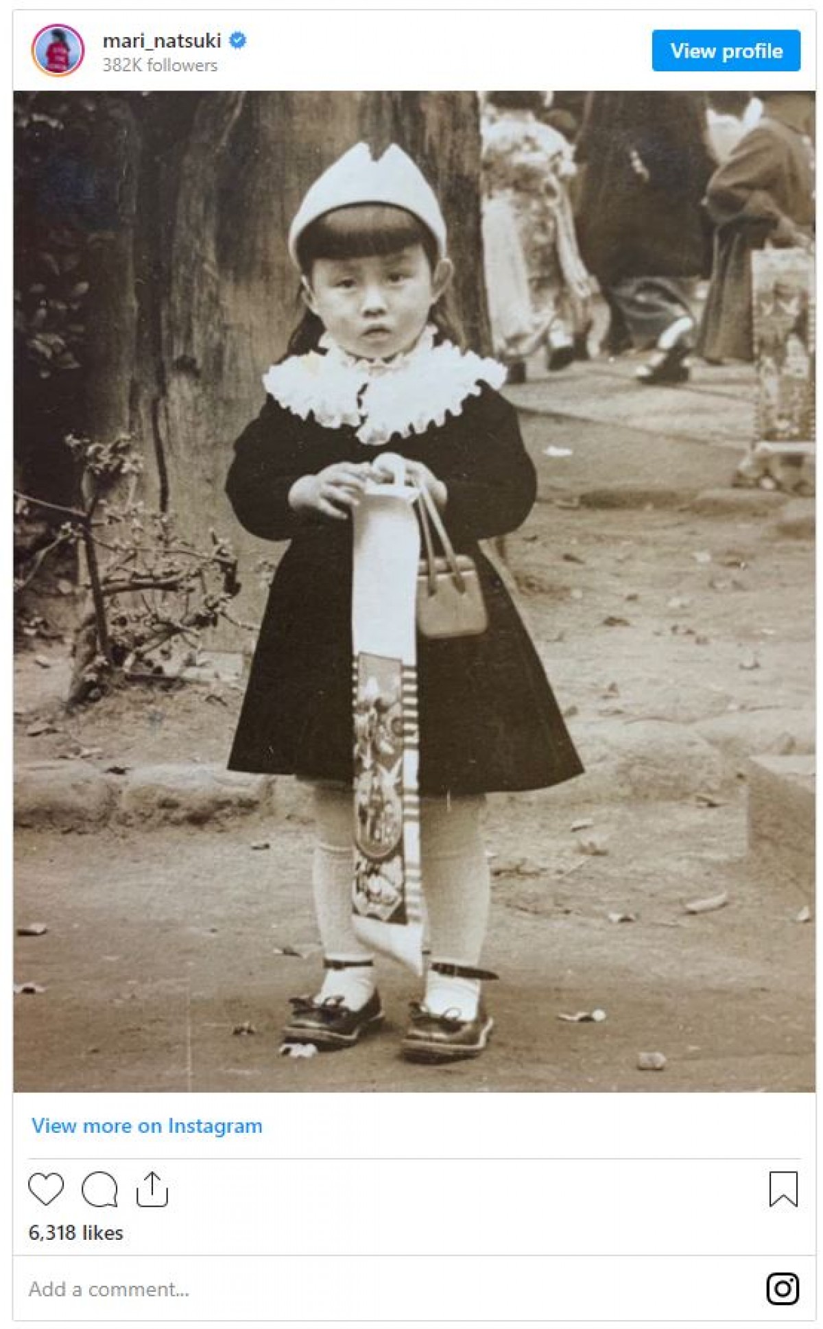 夏木マリ、60年超前の“七五三”ショットに反響　服装に「オシャレ」と注目集まる