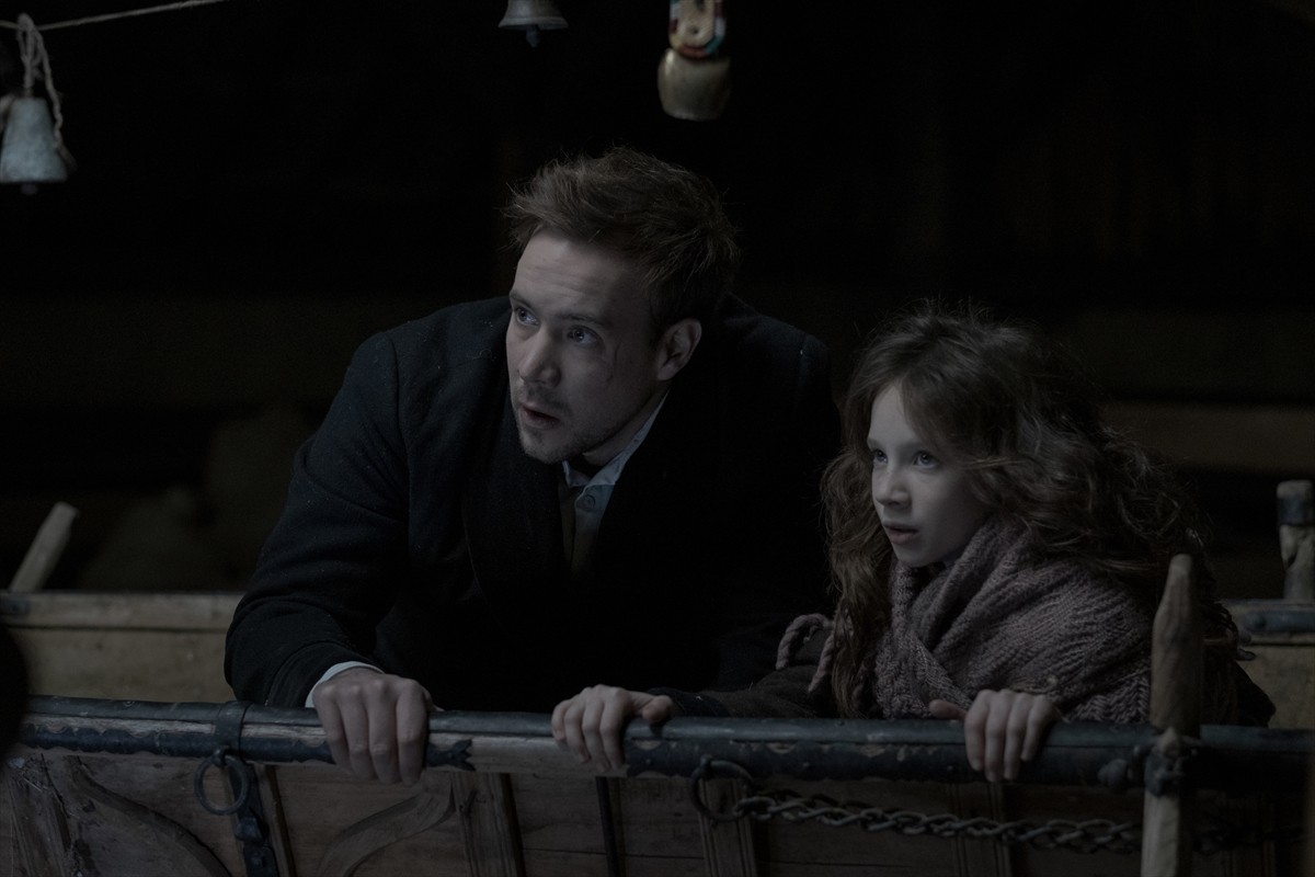 遺体写真家が少女とともに悪霊に立ち向かう！　アカデミー賞候補ホラー、公開決定