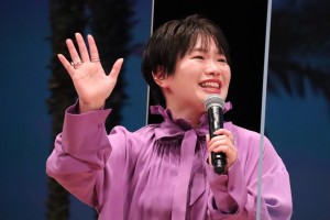 富田望生、映画『フラ・フラダンス』完成披露試写会に登場