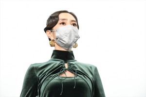 杉野希妃、映画『愛のまなざしを』公開記念舞台あいさつに登場